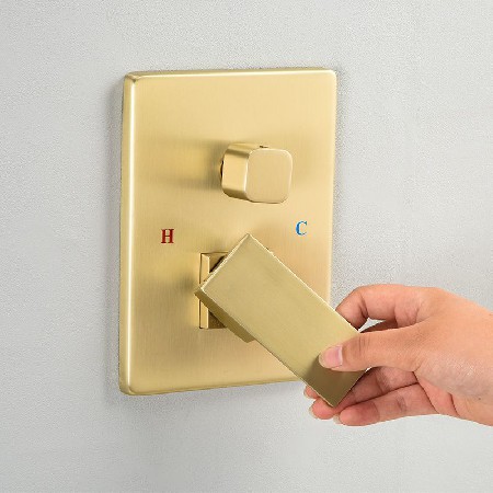 Cross border exclusive concealed shower set with brushed gold in wall shower for hotel homestay project pre embedded North American customization